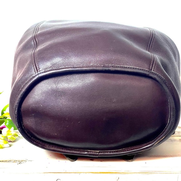 COACH Vintage Drawstring backpack. #9994 - Picture 4 of 7